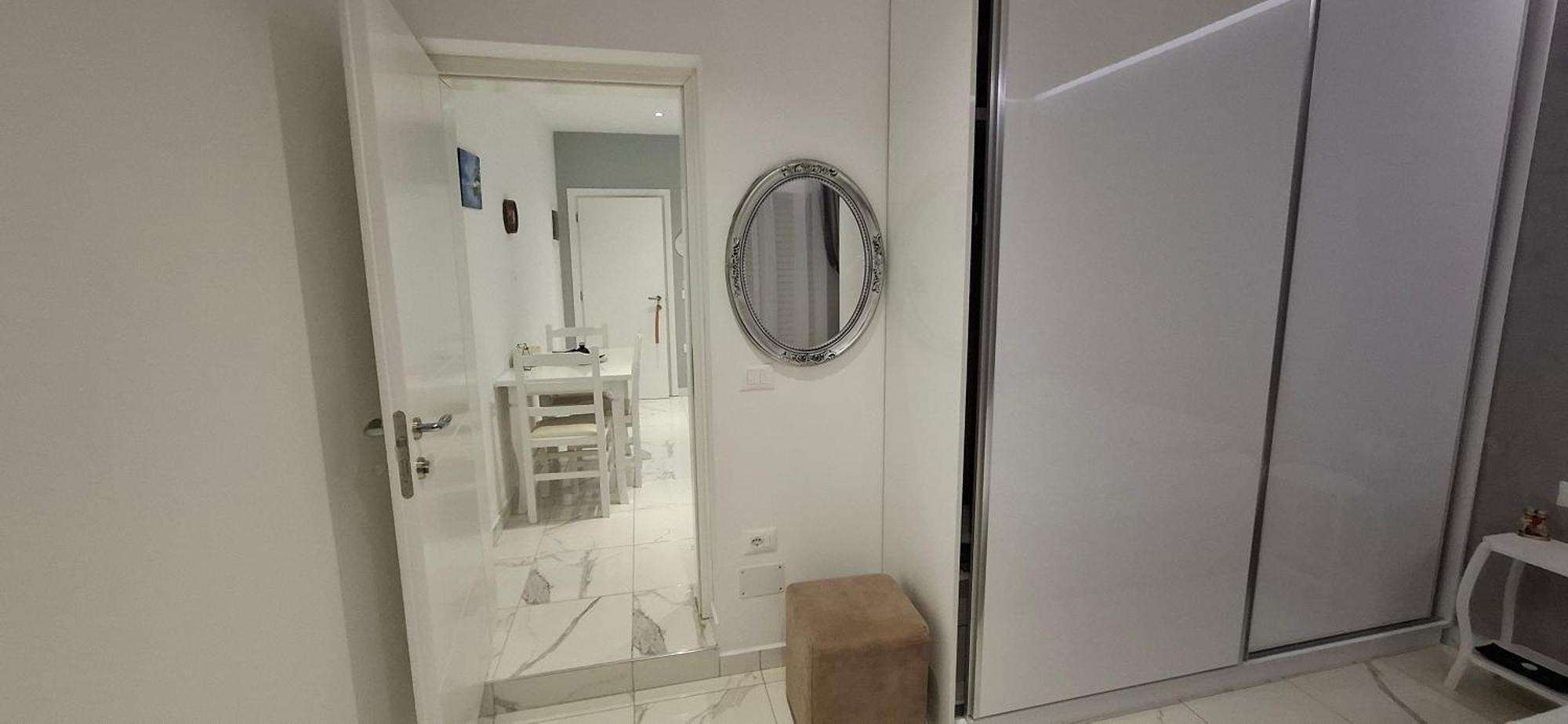 Beni 'S Apartments Sarandë 外观 照片